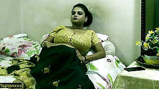 Indian collage old bean secret sex with beautiful tamil bhabhi!! Best sex at saree going viral